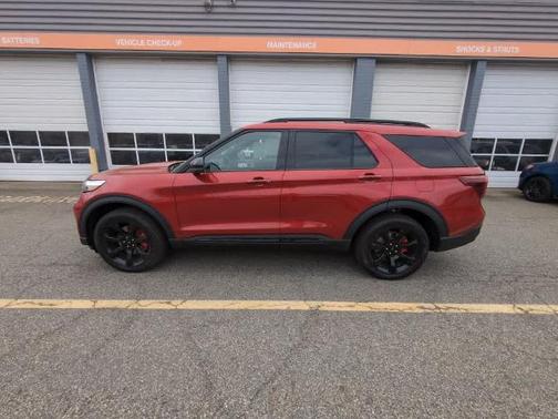 2024 Ford Explorer ST