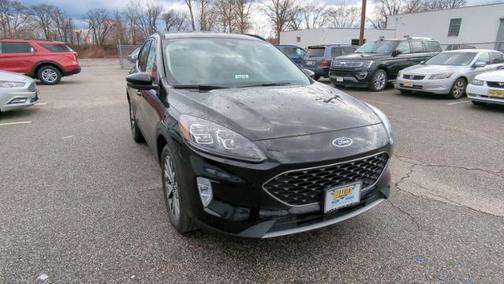 Photo 1 of 3 of 2020 Ford Escape TITANIUM