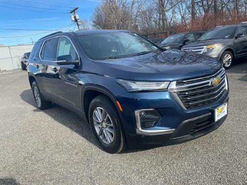 2022 Chevrolet Traverse LT CLOTH