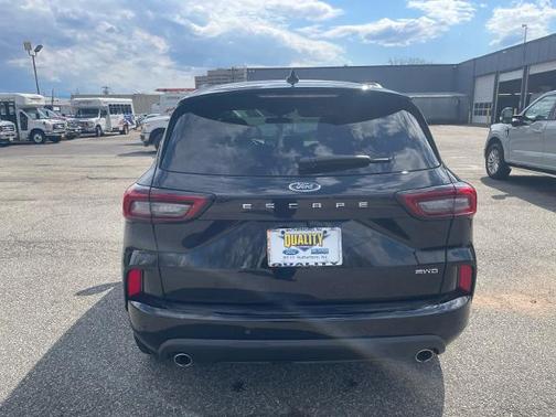 2024 Ford Escape ST-LINE SELECT