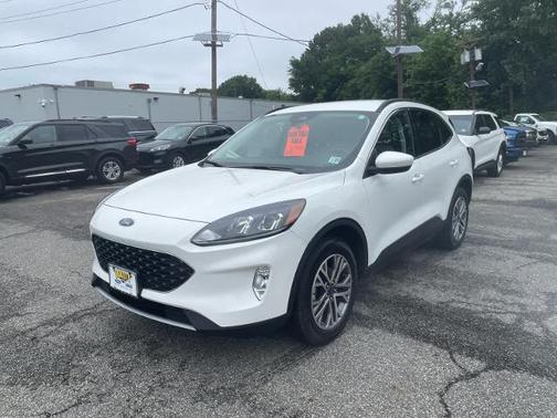 2022 Ford Escape SEL