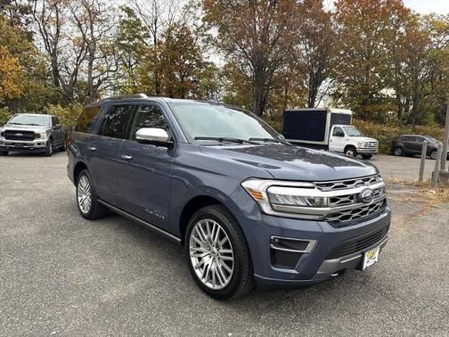 2023 Ford Expedition PLATINUM