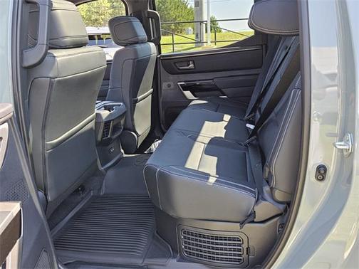 2026 Toyota Tundra Hybrid Platinum