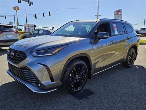 2026 Toyota Highlander XSE