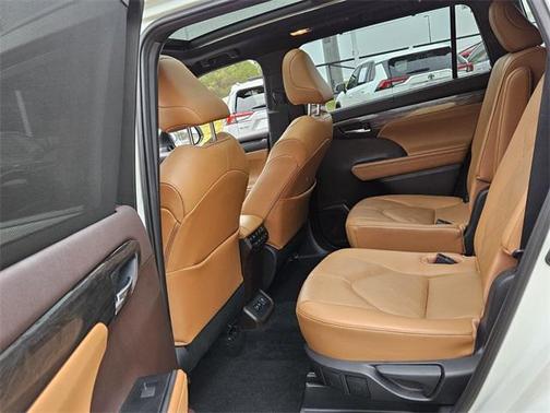 2020 Toyota Highlander Platinum