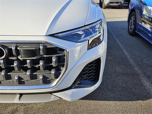 2024 Audi Q8 55 Prestige