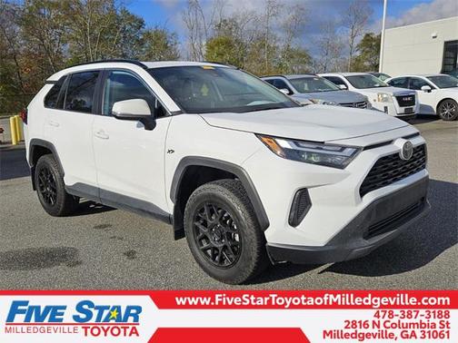 2024 Toyota RAV4 XLE
