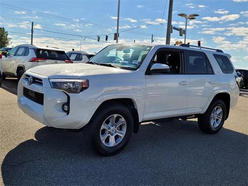 2024 Toyota 4Runner SR5