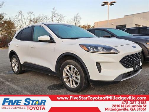 2020 Ford Escape SE