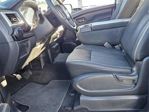 2019 Nissan Titan SV