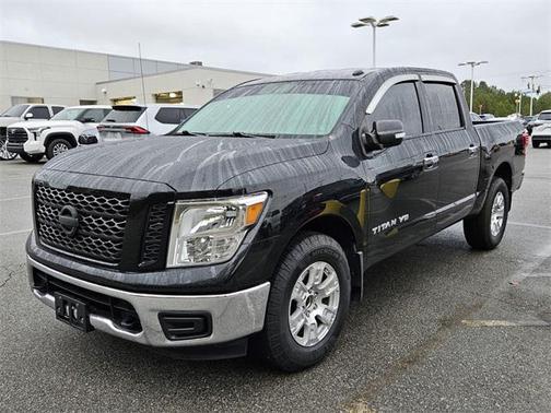2019 Nissan Titan SV