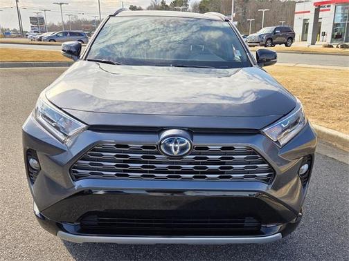 2021 Toyota RAV4 Hybrid SE