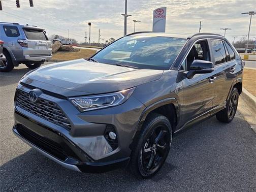 2021 Toyota RAV4 Hybrid SE
