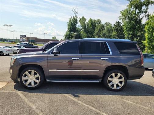 2018 Cadillac Escalade Luxury