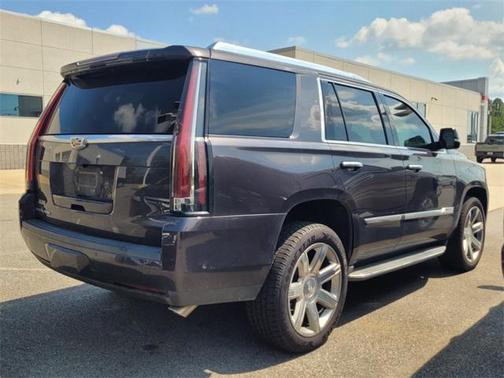 2018 Cadillac Escalade Luxury