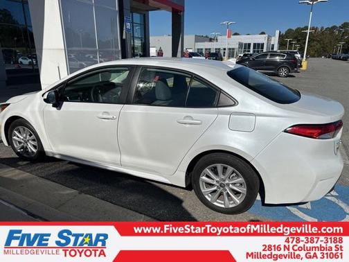 2025 Toyota Corolla LE