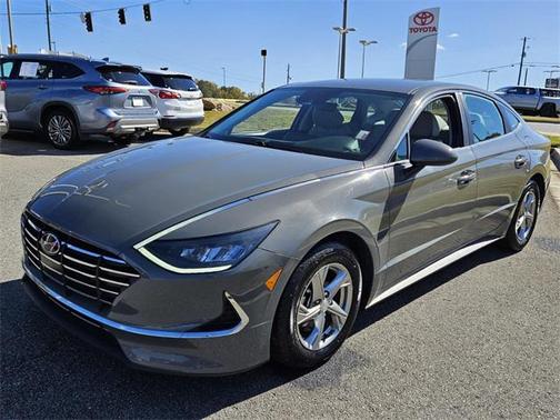 2022 Hyundai SONATA SE