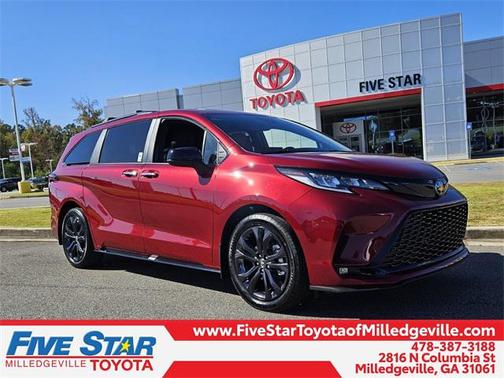 2025 Toyota Sienna XSE 7 Passenger