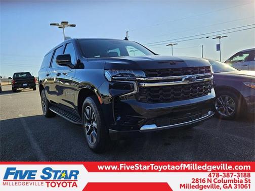 2023 Chevrolet Suburban LS