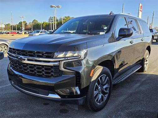 2023 Chevrolet Suburban LS