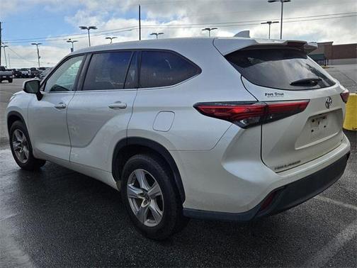 2021 Toyota Highlander LE