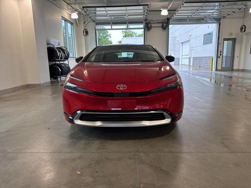2024 Toyota Prius Prime SE