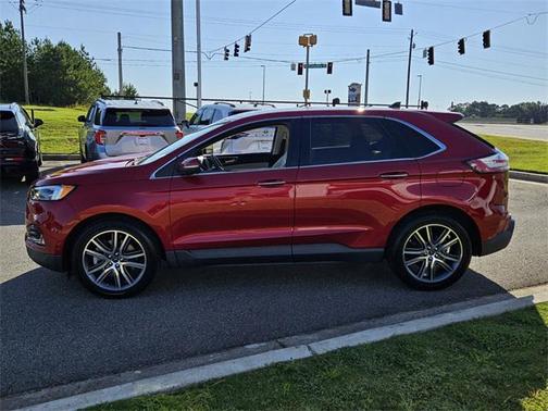 2021 Ford Edge Titanium