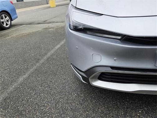 2025 Toyota Prius Plug-In Hybrid SE