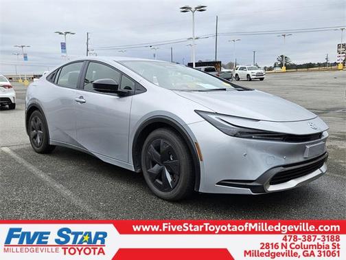 2025 Toyota Prius Plug-In Hybrid SE