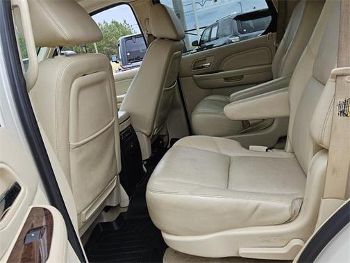 2007 Cadillac Escalade Base