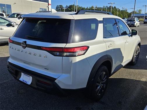 2022 Nissan Pathfinder SV 2WD