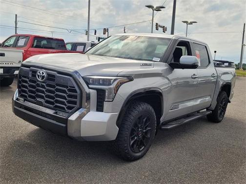 2025 Toyota Tundra Hybrid Platinum