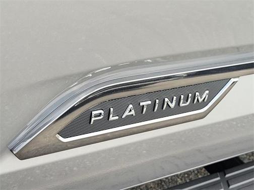 2025 Toyota Tundra Hybrid Platinum