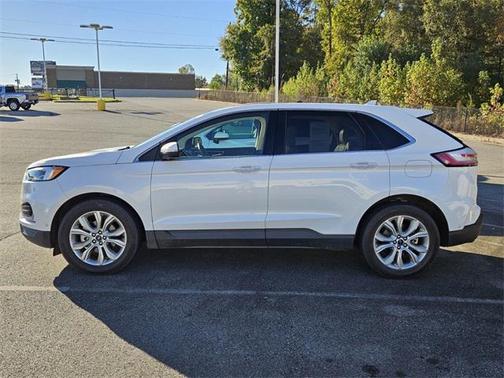 2020 Ford Edge Titanium
