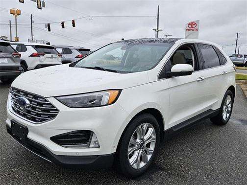 2020 Ford Edge Titanium