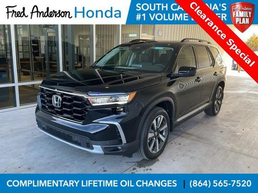 2025 Honda Pilot Touring 8-Passenger