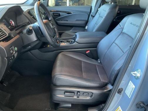 2024 Honda Passport AWD Black