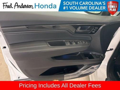 Platinum White Pearl 2026 Honda Odyssey Touring