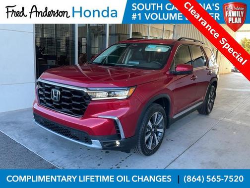 2025 Honda Pilot Touring 8-Passenger