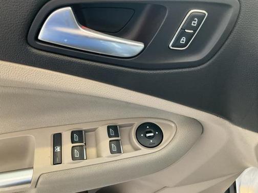 2013 Ford C-Max Hybrid SE