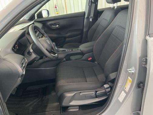 2026 Honda HR-V 2WD Sport