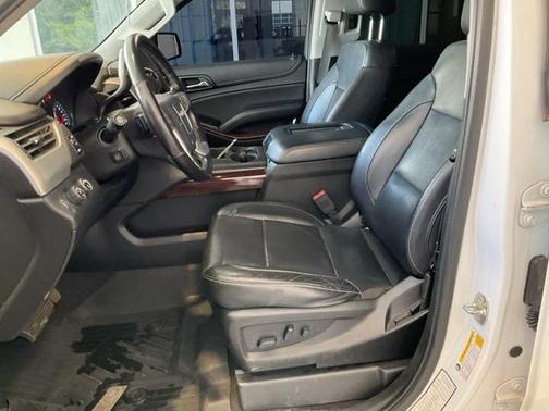 2020 GMC Yukon XL SLT