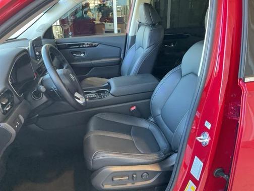 2025 Honda Pilot Touring 8-Passenger