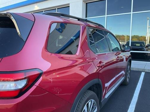 2025 Honda Pilot Touring 8-Passenger