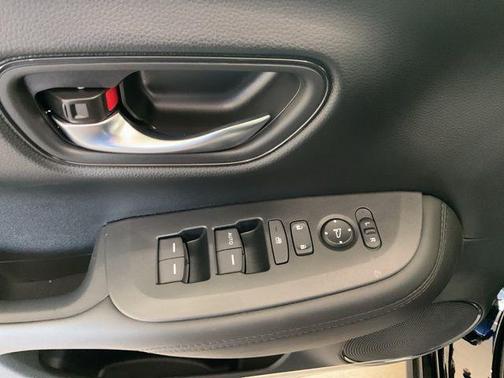 Deep Ocean Pearl 2026 Honda HR-V LX