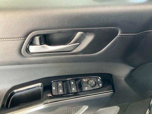 Obsidian Green Pearl 2025 Nissan Pathfinder SL FWD
