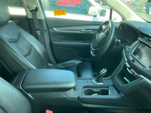 2017 Cadillac XT5 Premium Luxury