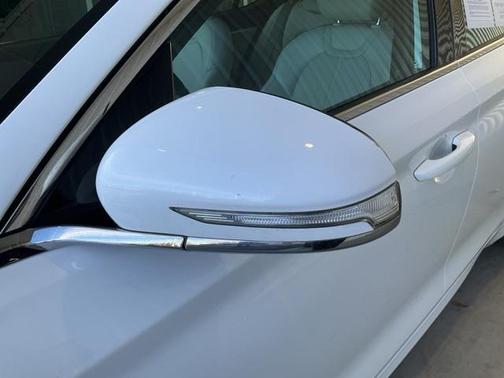 2024 Genesis G70 2.5T RWD