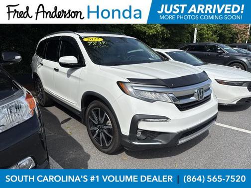 2022 Honda Pilot Touring 8-Passenger