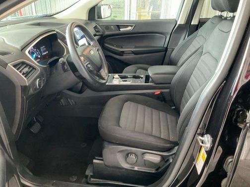 AGATE BLACK METALLIC 2021 Ford Edge SE